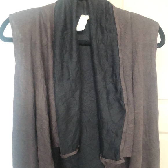 Chalet Soft Cardigan Vest - Picture 4 of 9